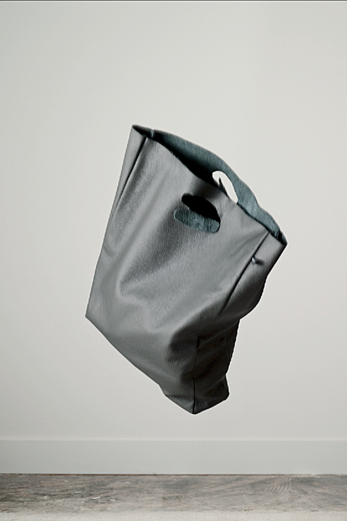 Leather shopper ‘Lastic Bag’ Grey - Studio EVA D.