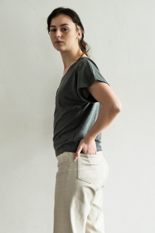 Basic top ‘Amy’ grey with dolman sleeves - Image 4