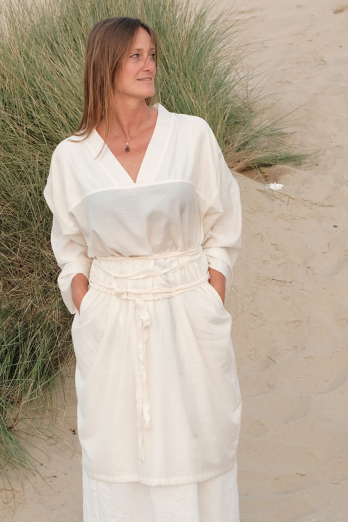 Unisex Kaftan of Airy White Viscose - Image 3