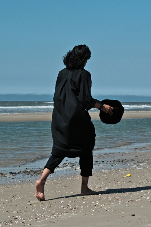 Kaftan of Black Wool - Image 2
